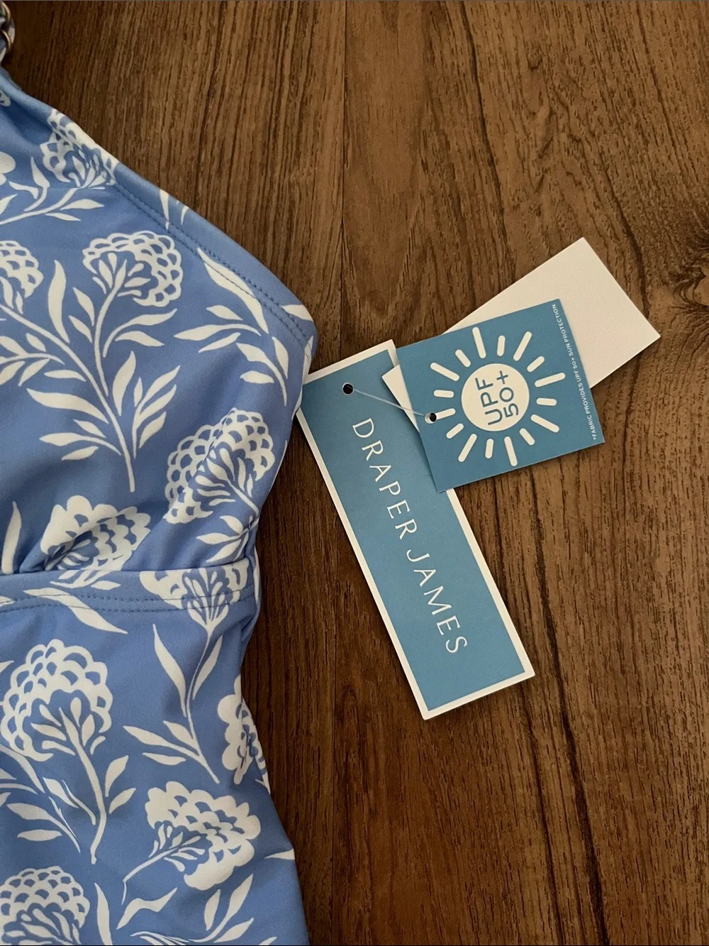 NWT Draper James Dahlia Scalloped Swim Top